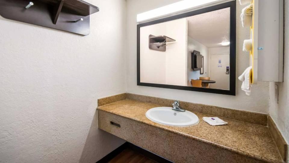 Motel 6 Houston, Tx Fm 1960 Bammel Exterior foto